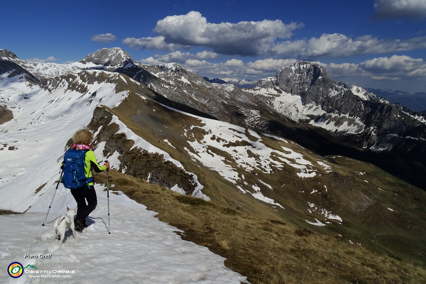 75 Scendendo dal Benfit verso Avert e Passo Omini.JPG
